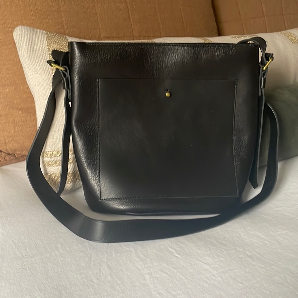 Madewell Transport Bucket Bag